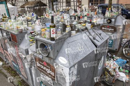 Symbolfoto Glascontainer