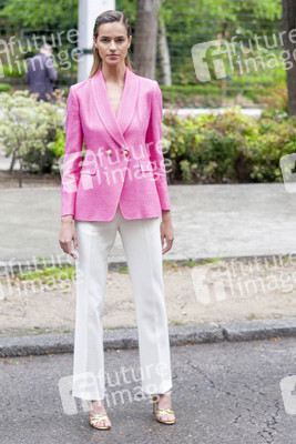 Öffentliche Fashion Show von 10 Designern in Madrid