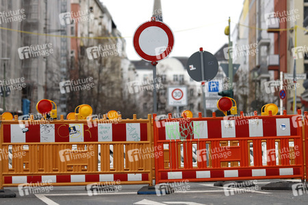 Symbolfoto Straßensperre
