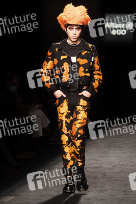 Velasquez Fashion Show auf der EGO Mercedes-Benz Fashion Week Madrid