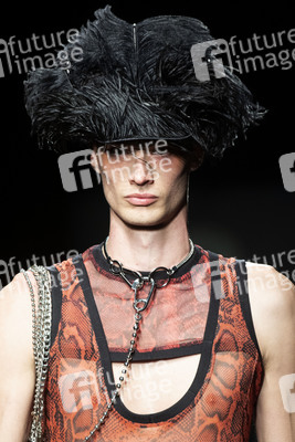 Velasquez Fashion Show auf der EGO Mercedes-Benz Fashion Week Madrid