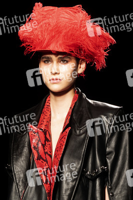 Velasquez Fashion Show auf der EGO Mercedes-Benz Fashion Week Madrid