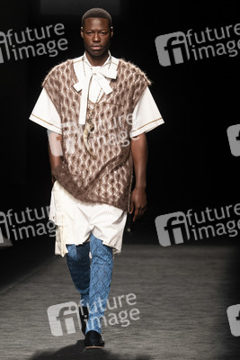 Sergio Villasante Show auf der EGO Mercedes-Benz Fashion Week Madrid