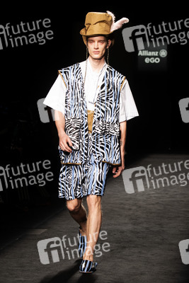 Sergio Villasante Show auf der EGO Mercedes-Benz Fashion Week Madrid