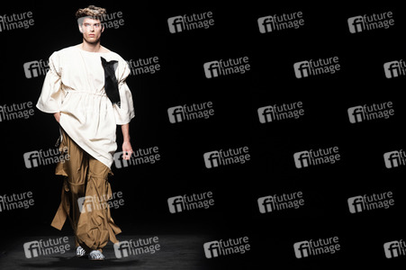 Sergio Villasante Show auf der EGO Mercedes-Benz Fashion Week Madrid