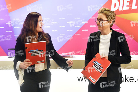 Pressekonferenz zur Wahlprogrammvorstellung der Partei Die Linke in Berlin