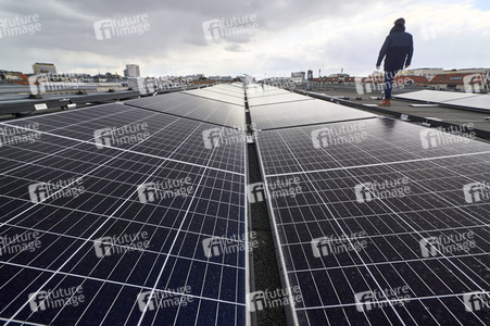 Solaranlagen auf Schuldächern in Berlin