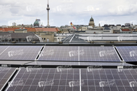 Solaranlagen auf Schuldächern in Berlin