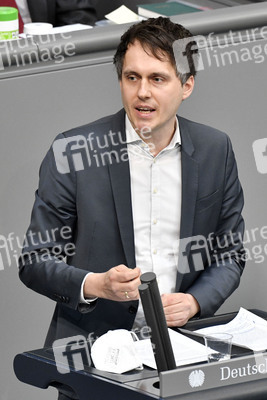 221. Sitzung des Deutschen Bundestages in Berlin