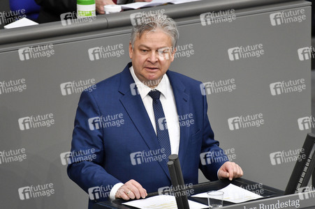 221. Sitzung des Deutschen Bundestages in Berlin