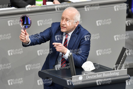 221. Sitzung des Deutschen Bundestages in Berlin