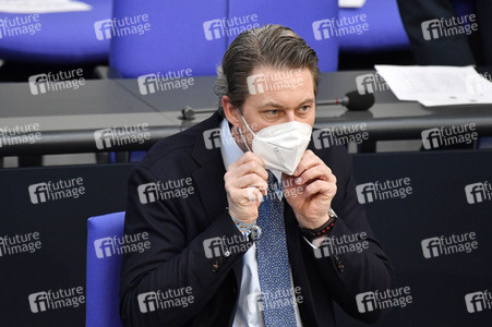 221. Sitzung des Deutschen Bundestages in Berlin