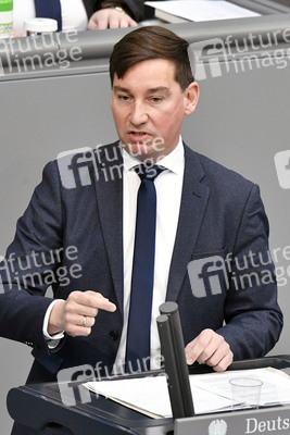 221. Sitzung des Deutschen Bundestages in Berlin