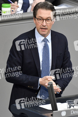 221. Sitzung des Deutschen Bundestages in Berlin