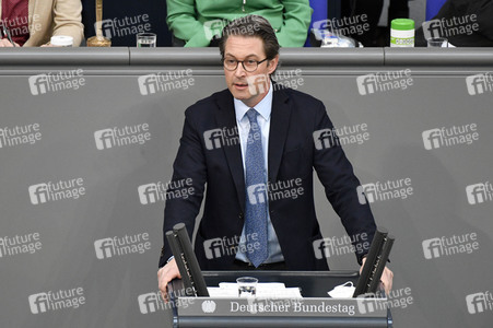 221. Sitzung des Deutschen Bundestages in Berlin