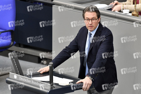 221. Sitzung des Deutschen Bundestages in Berlin