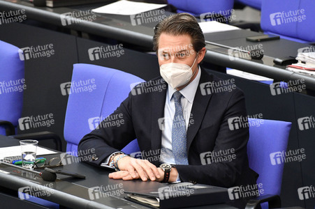 221. Sitzung des Deutschen Bundestages in Berlin