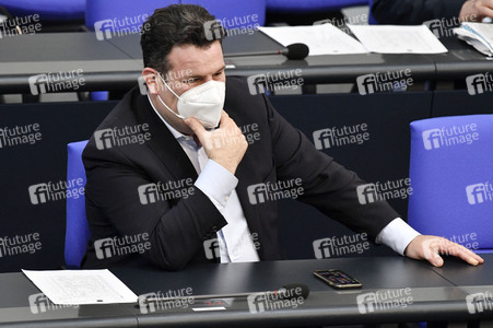 221. Sitzung des Deutschen Bundestages in Berlin