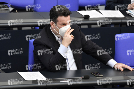 221. Sitzung des Deutschen Bundestages in Berlin