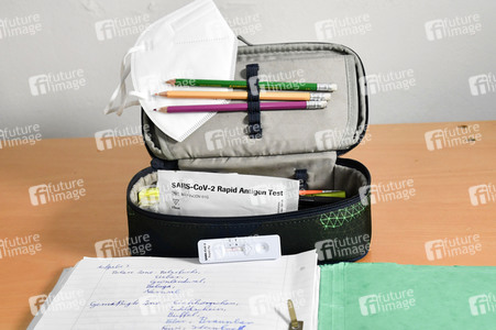 Symbolfoto Corona-Testpflicht an Schulen