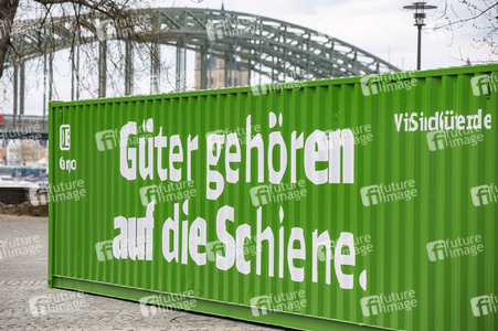 Grüner DB Container in Köln
