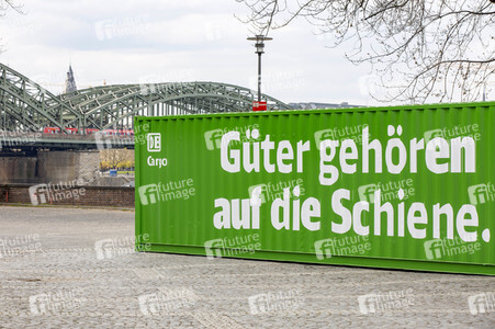 Grüner DB Container in Köln