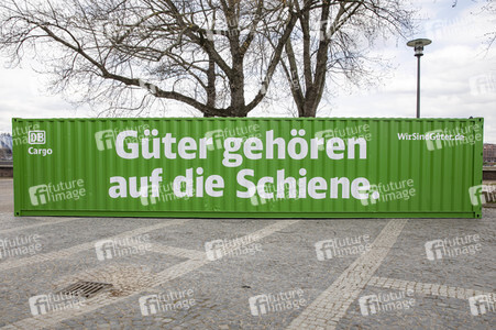 Grüner DB Container in Köln