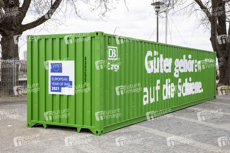 Grüner DB Container in Köln