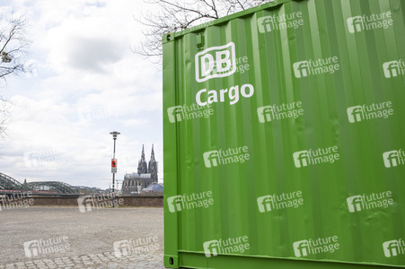 Grüner DB Container in Köln