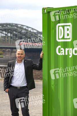 Grüner DB Container in Köln
