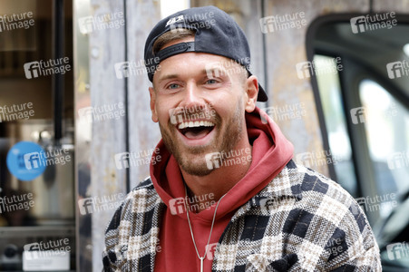 Eröffnung von 'Willi Herren’s Rievkooche Bud' in Köln