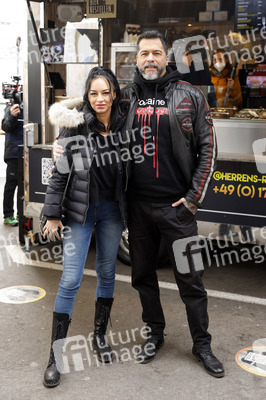 Eröffnung von 'Willi Herren’s Rievkooche Bud' in Köln