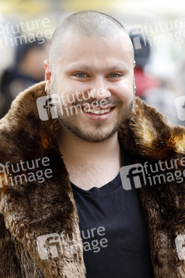 Eröffnung von 'Willi Herren’s Rievkooche Bud' in Köln