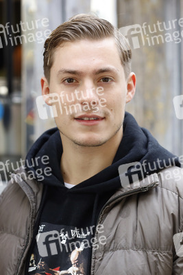 Eröffnung von 'Willi Herren’s Rievkooche Bud' in Köln