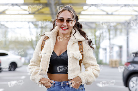 Eröffnung von 'Willi Herren’s Rievkooche Bud' in Köln