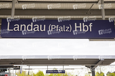 Der Hauptbahnhof in Landau