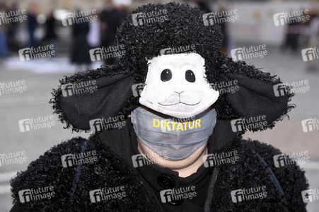 Demonstration gegen die bundesweite Verschärfung des Infektionsschutzgesetzes in München