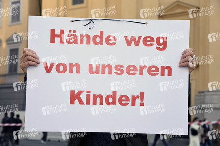 Demonstration gegen die bundesweite Verschärfung des Infektionsschutzgesetzes in München