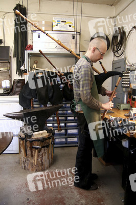 Traditionelle Handwerke - Der Instrumentenbauer