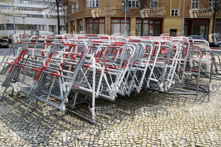 Symbolfoto Absperrgitter