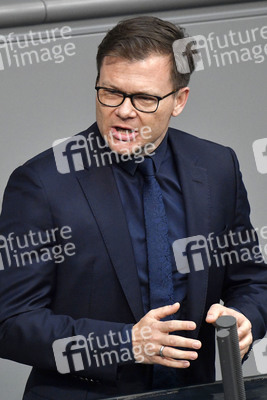 225. Sitzung des Deutschen Bundestages in Berlin