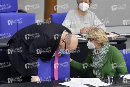 225. Sitzung des Deutschen Bundestages in Berlin