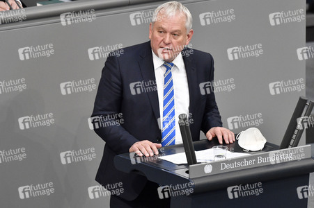 225. Sitzung des Deutschen Bundestages in Berlin