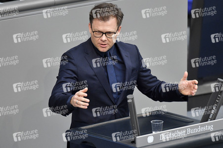 225. Sitzung des Deutschen Bundestages in Berlin