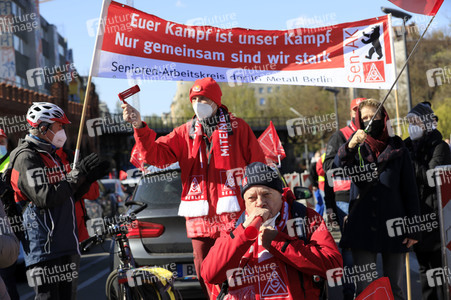 Aktion der IG-Metall 'Gleiche Arbeit - gleicher Lohn' in Berlin