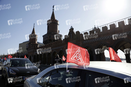 Aktion der IG-Metall 'Gleiche Arbeit - gleicher Lohn' in Berlin