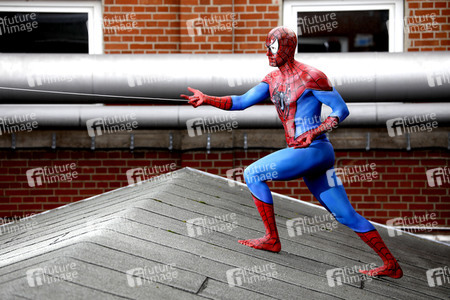 'Tag der Superhelden / National Superhero Day'-Bodypainting