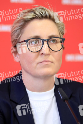 Pressekonferenz mit Susanne Hennig-Wellsow in Berlin