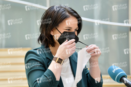 Pressestatement mit Annalena Baerbock in Berlin