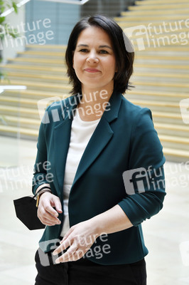 Pressestatement mit Annalena Baerbock in Berlin